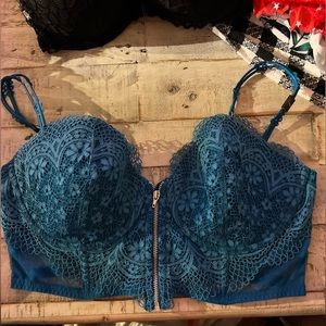 Victoria’s Secret NEW bra with tag 34DD & 36DD
